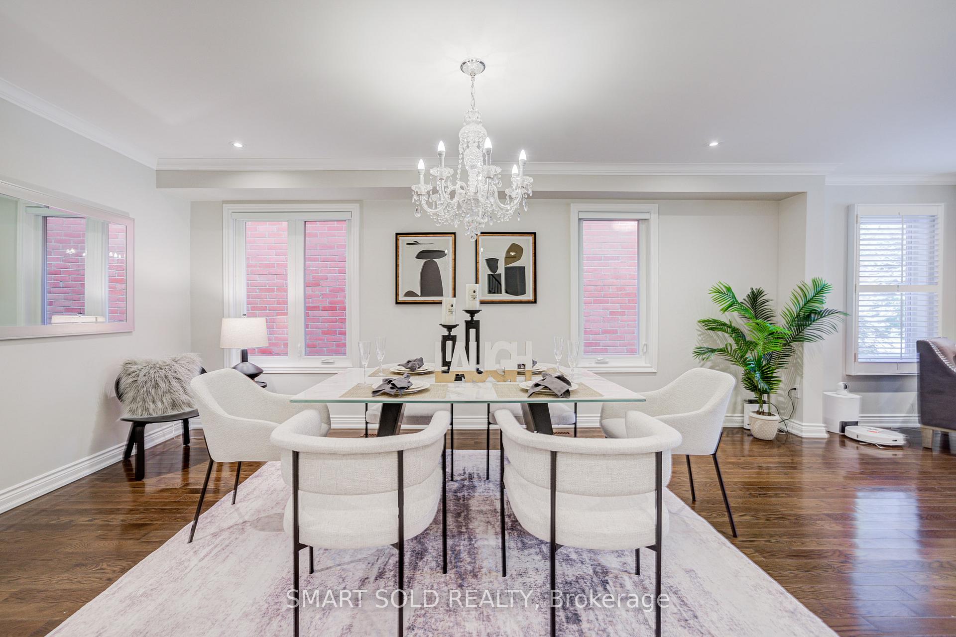 Photo 12 of 200 Rosedale Heights Drive, Vaughan, Uplands — HOMEH