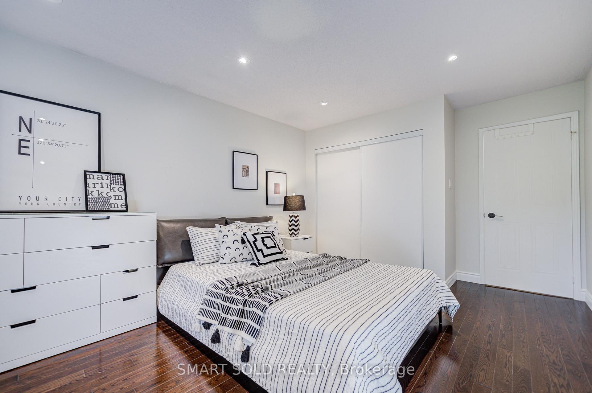 Photo 34 of 200 Rosedale Heights Drive, Vaughan, Uplands — HOMEH