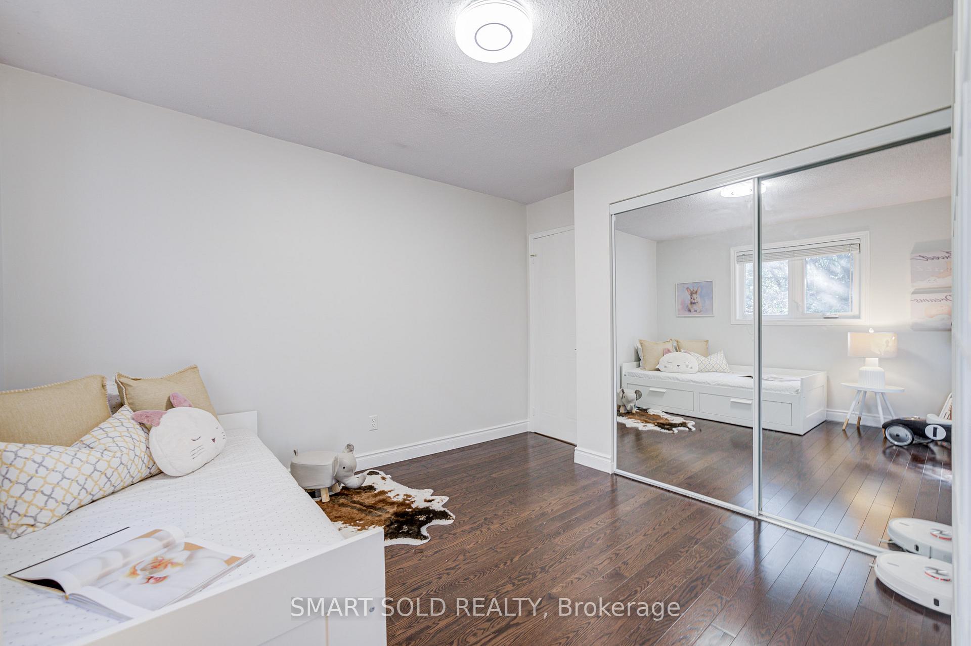 Photo 40 of 200 Rosedale Heights Drive, Vaughan, Uplands — HOMEH
