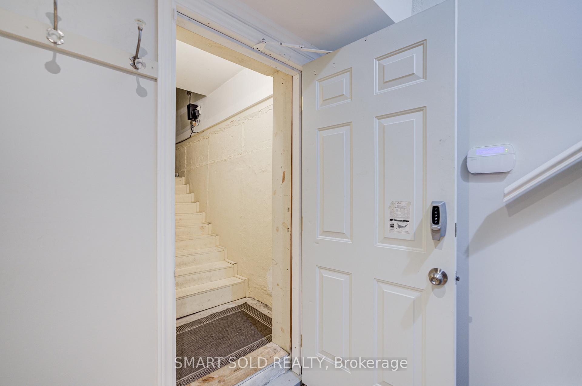 Photo 44 of 200 Rosedale Heights Drive, Vaughan, Uplands — HOMEH