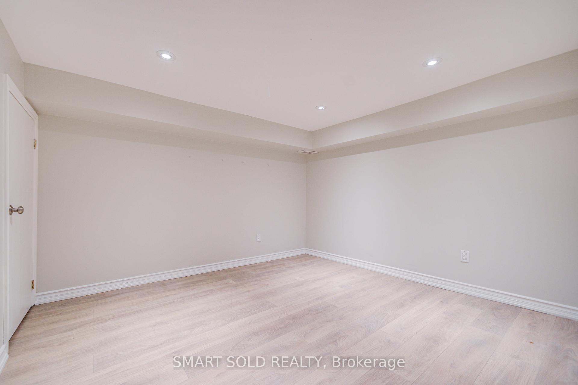 Photo 46 of 200 Rosedale Heights Drive, Vaughan, Uplands — HOMEH