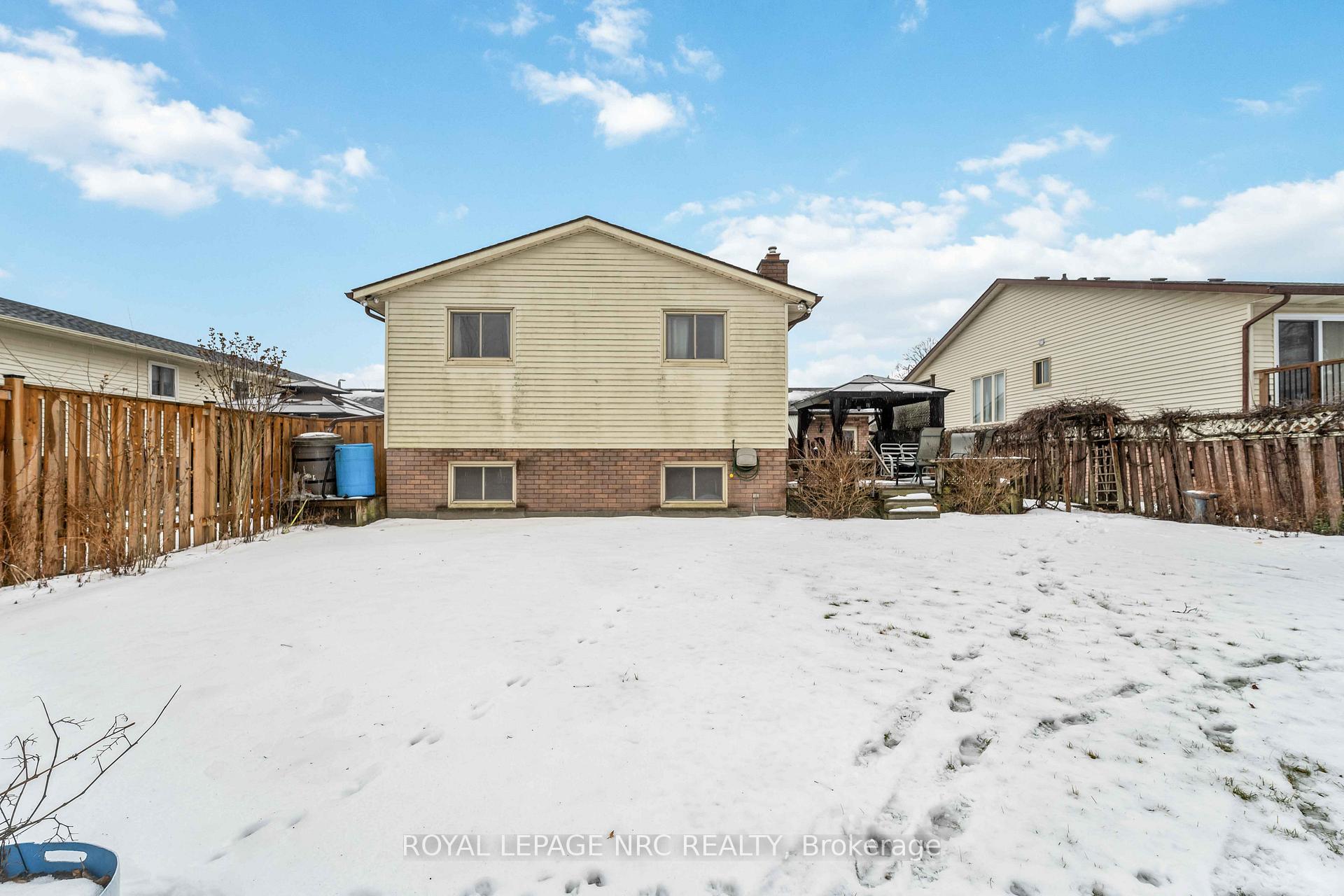 Photo 32 of 127 Melissa Crescent, Welland, N. Welland — HOMEH