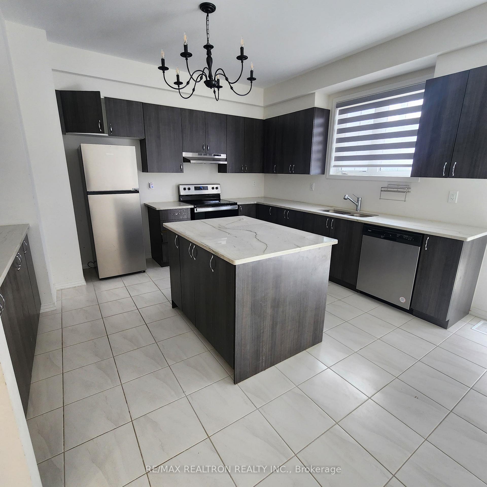 Photo 11 of 356 Coronation Road, Whitby, Rural Whitby — HOMEH