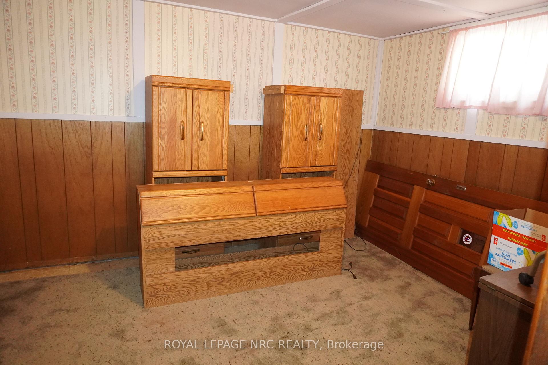 Photo 44 of 120 Golden Boulevard E, Welland, Lincoln/Crowland — HOMEH