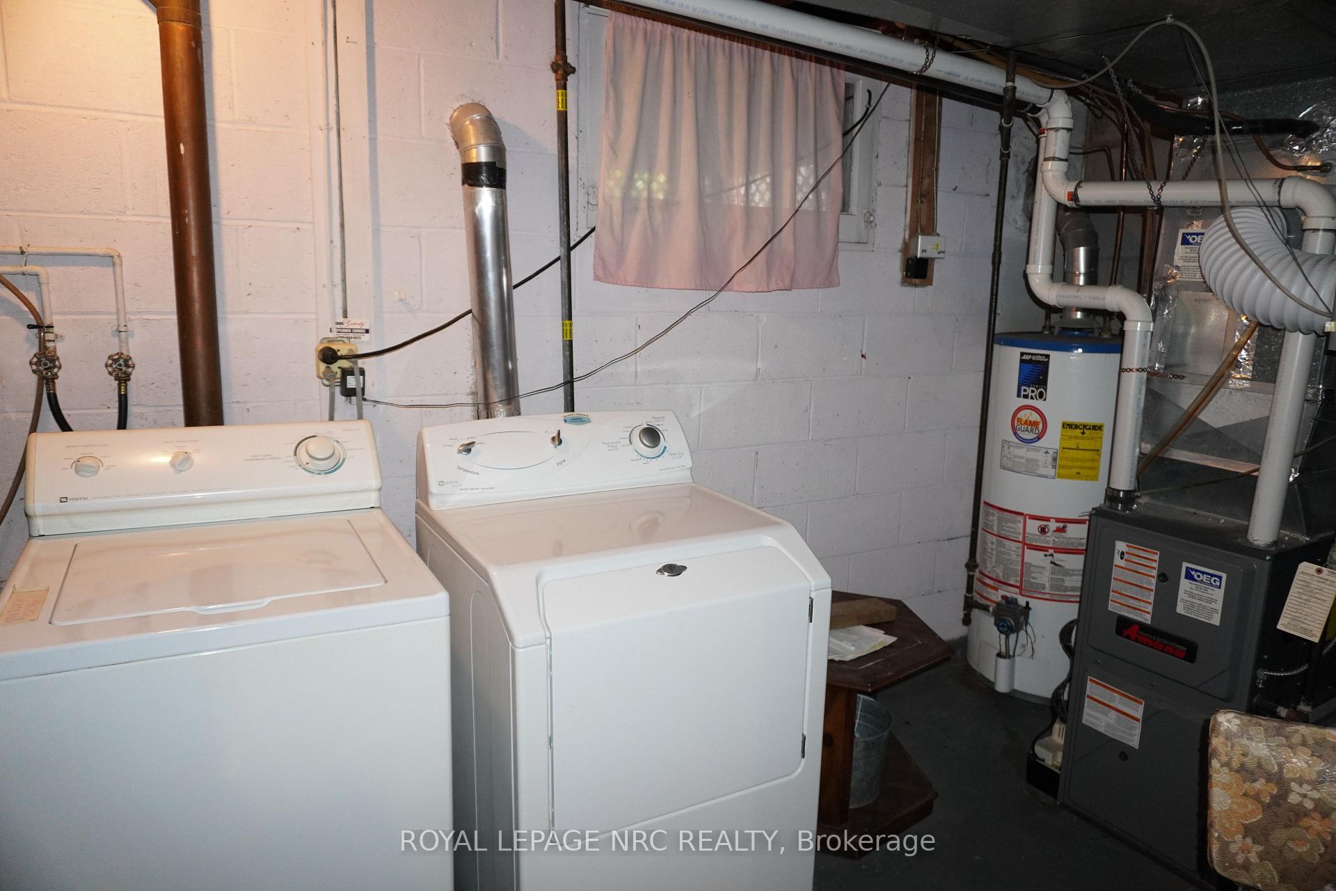 Photo 47 of 120 Golden Boulevard E, Welland, Lincoln/Crowland — HOMEH