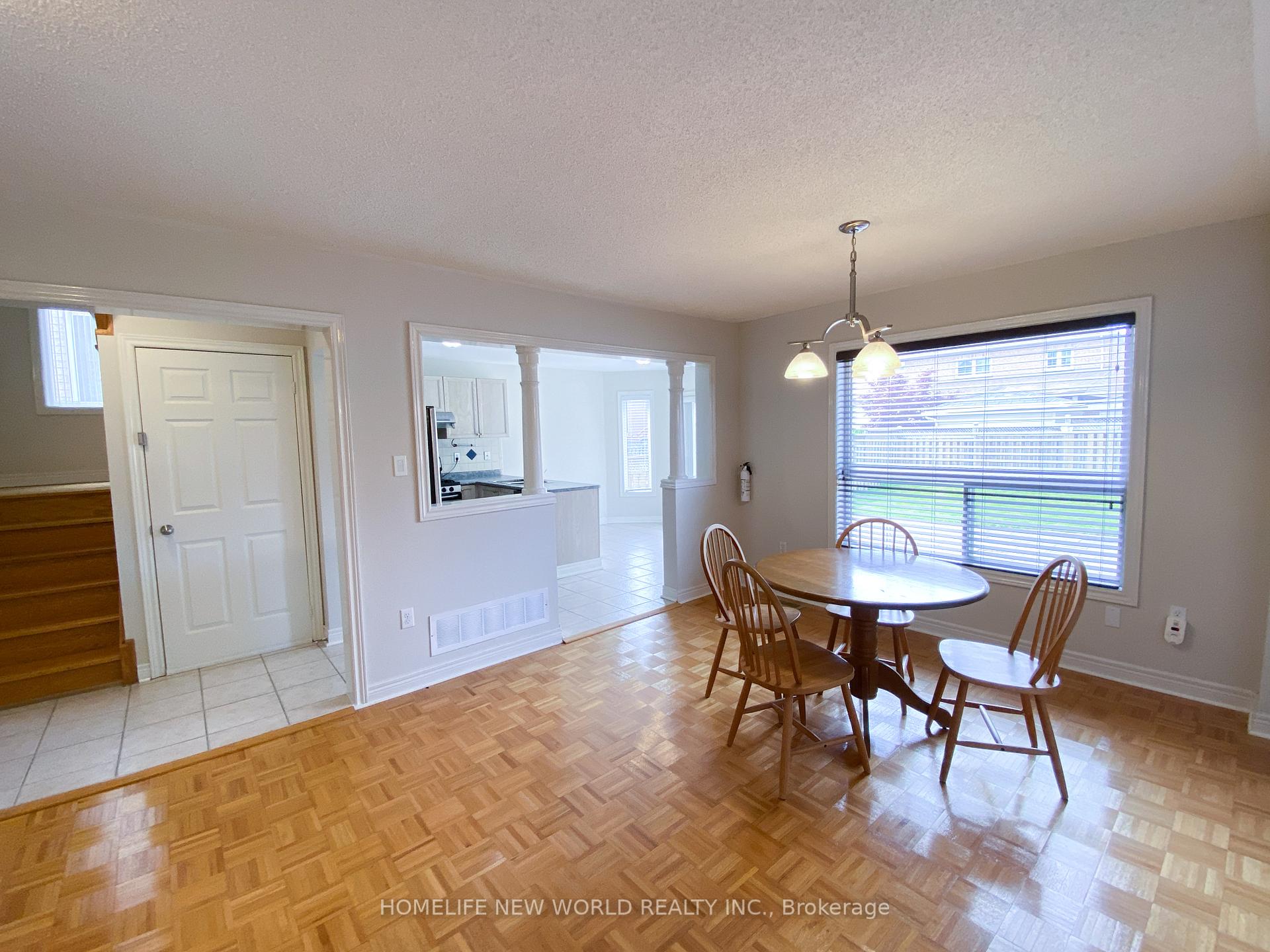 Photo 14 of Unit Main/Upper, 22 Corkwood Crescent, Vaughan, Maple — HOMEH
