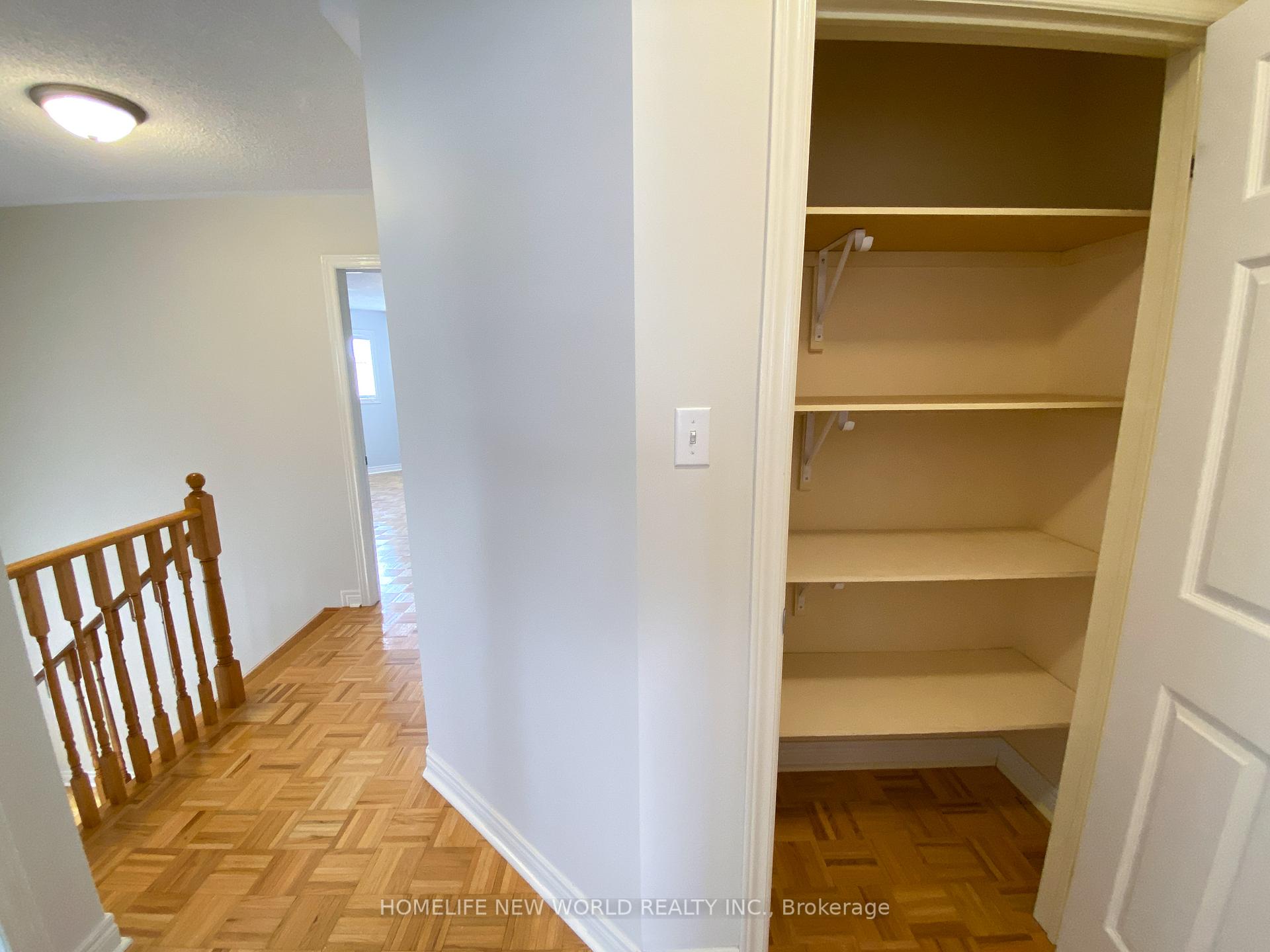 Photo 21 of Unit Main/Upper, 22 Corkwood Crescent, Vaughan, Maple — HOMEH