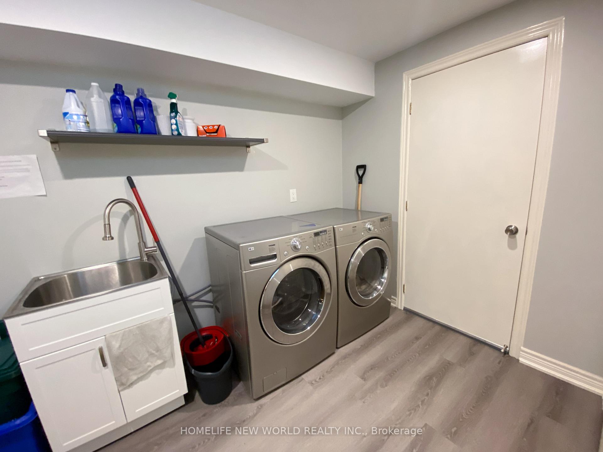 Photo 26 of Unit Main/Upper, 22 Corkwood Crescent, Vaughan, Maple — HOMEH