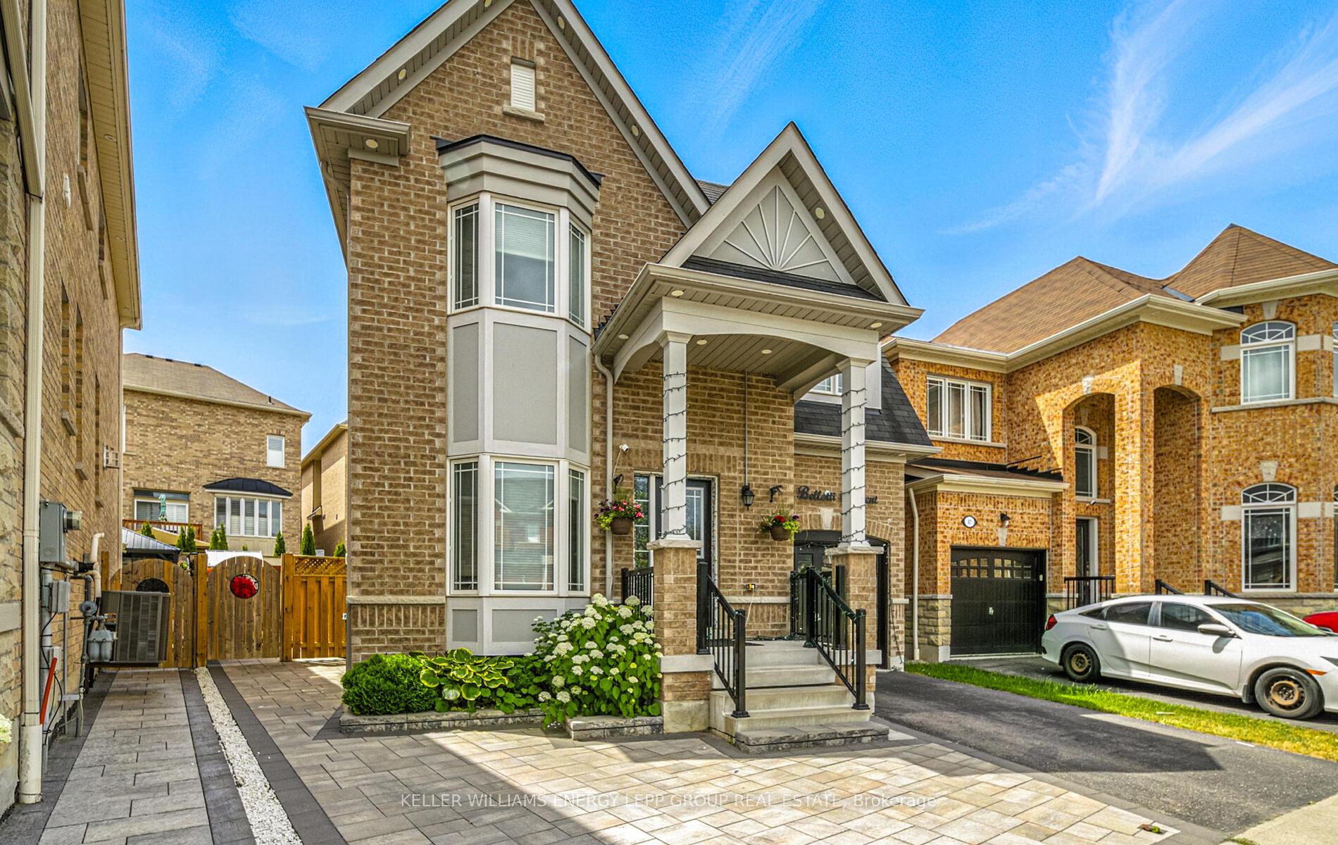 Photo 3 of 15 Bellotti Crescent, Ajax, Northeast Ajax — HOMEH