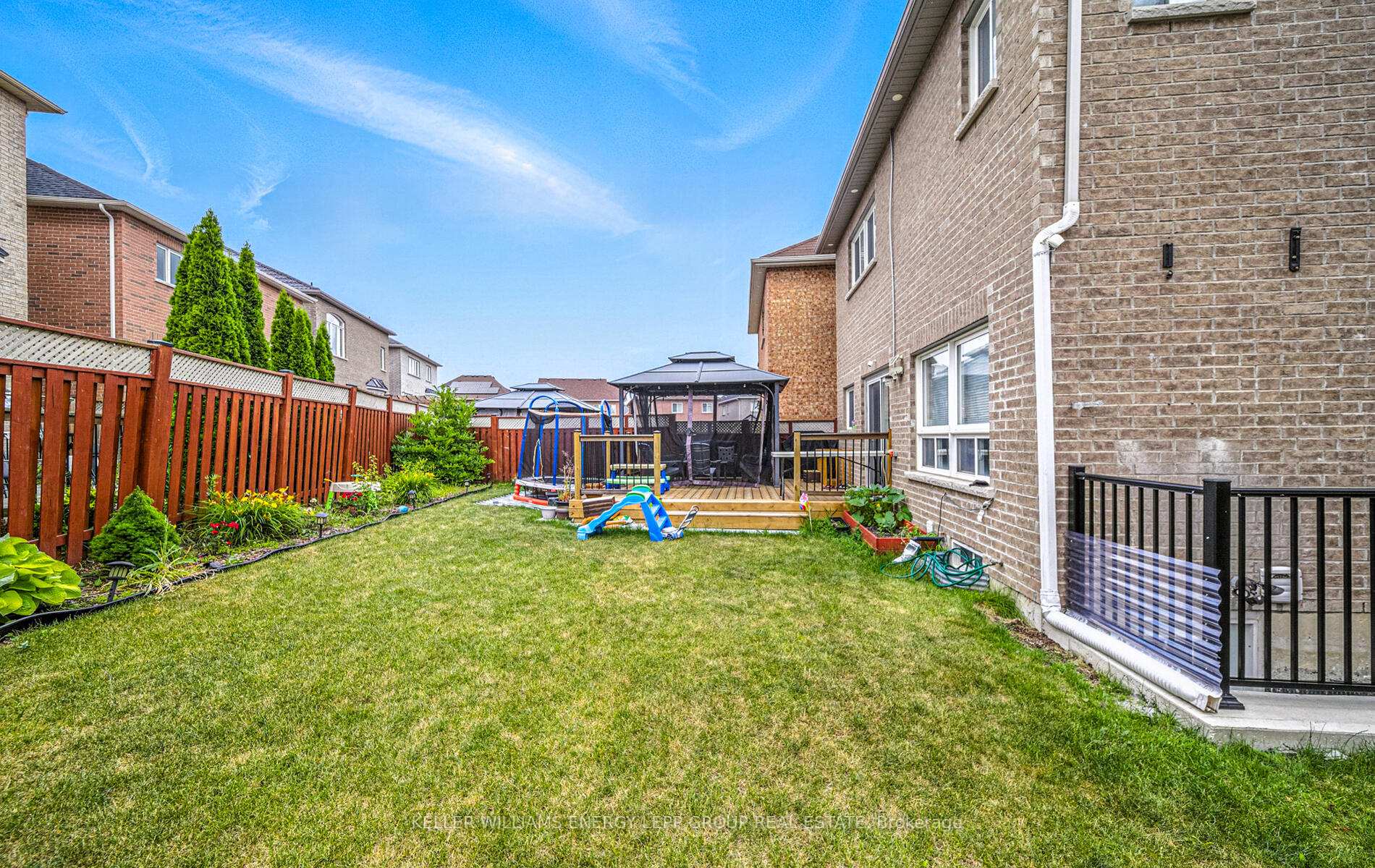 Photo 5 of 15 Bellotti Crescent, Ajax, Northeast Ajax — HOMEH