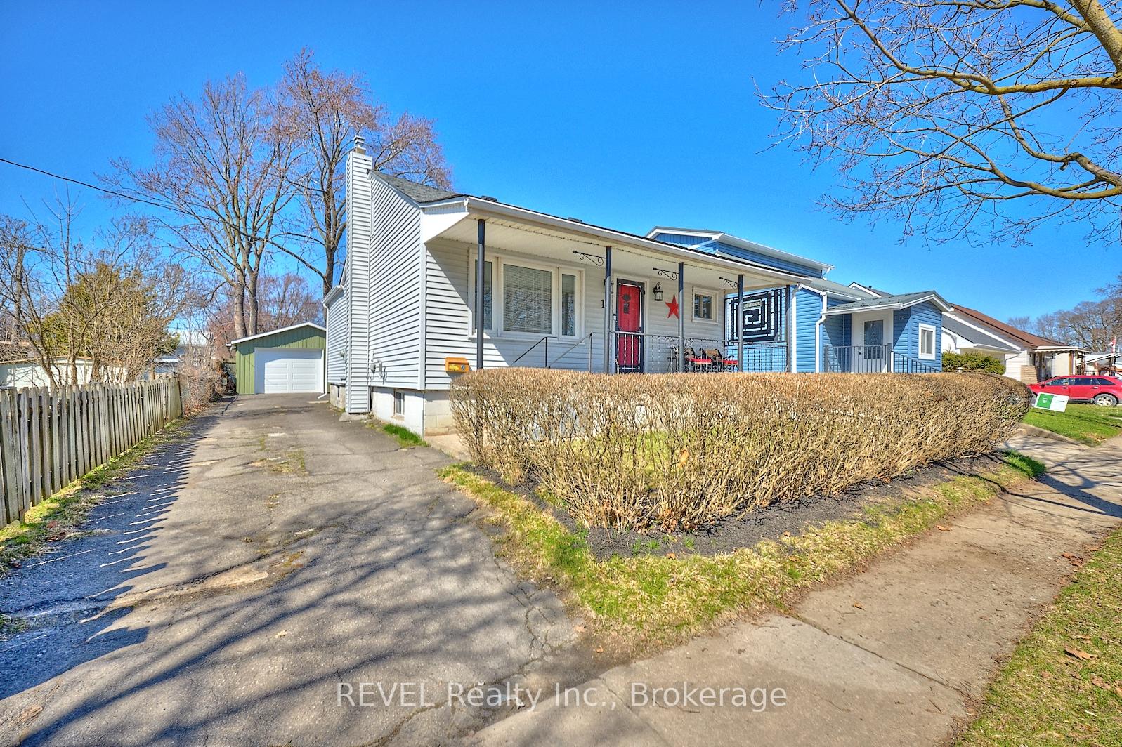 Photo 1 of 12 Exeter Avenue, Welland, Lincoln/Crowland — HOMEH