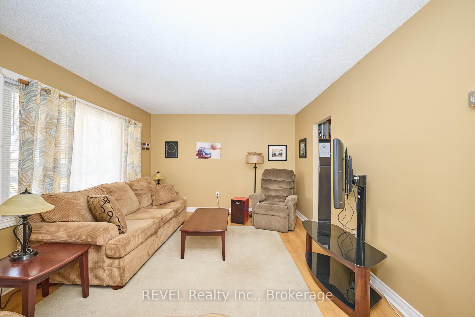 Photo 8 of 12 Exeter Avenue, Welland, Lincoln/Crowland — HOMEH