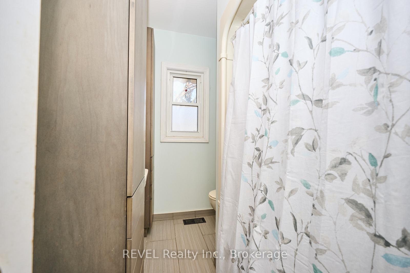 Photo 18 of 12 Exeter Avenue, Welland, Lincoln/Crowland — HOMEH