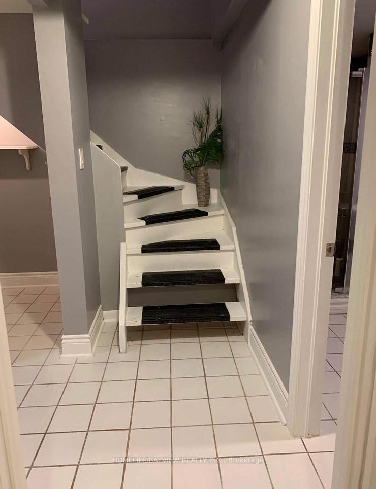 Photo 5 of Unit Basement, 59 Nisbet Drive, Aurora, Aurora Highlands — HOMEH