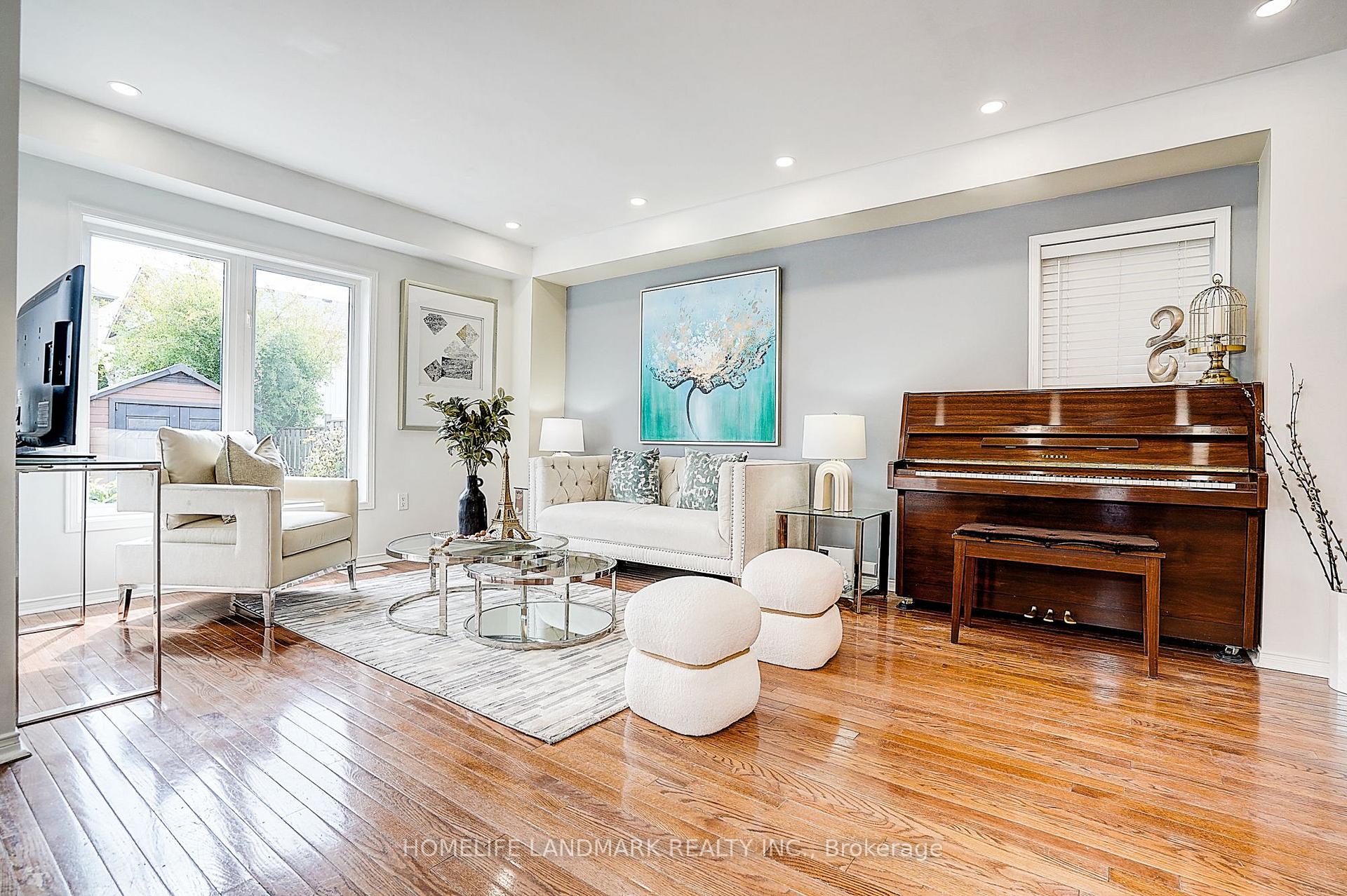 Photo 5 of 21 Donlevy Crescent, Whitby, Taunton North — HOMEH