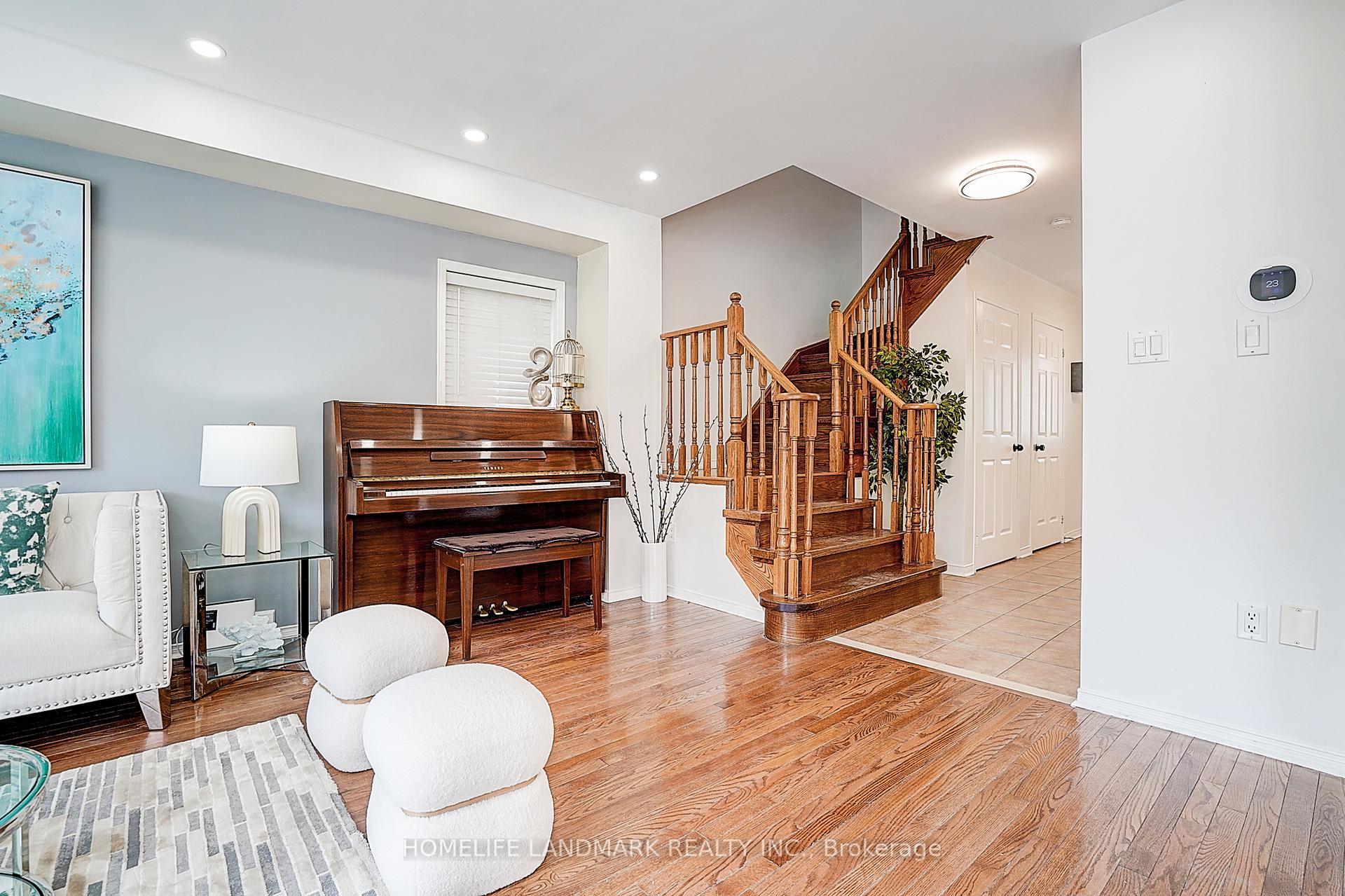 Photo 9 of 21 Donlevy Crescent, Whitby, Taunton North — HOMEH