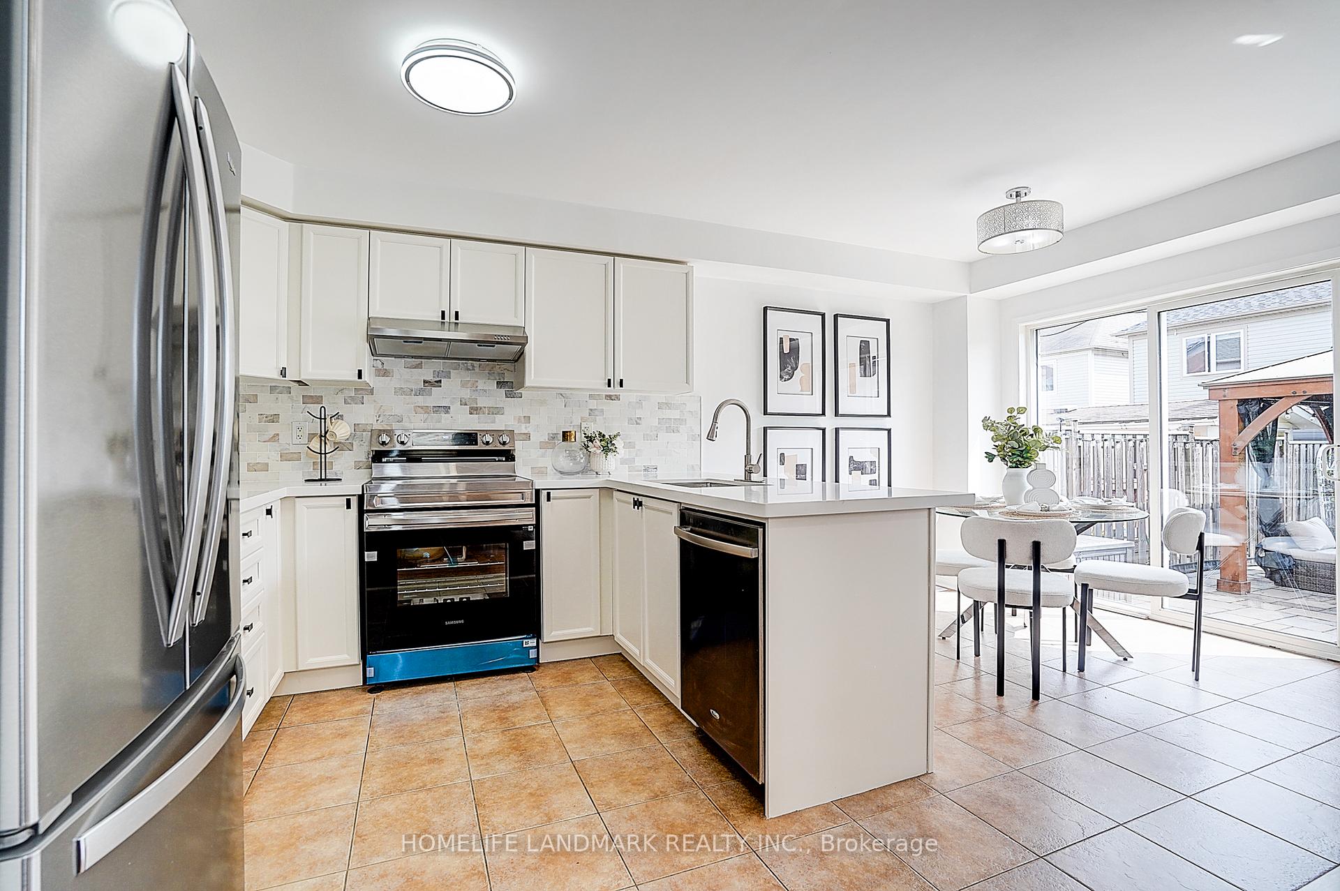 Photo 16 of 21 Donlevy Crescent, Whitby, Taunton North — HOMEH
