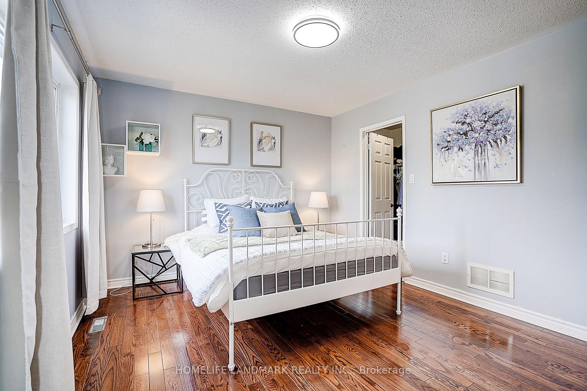 Photo 24 of 21 Donlevy Crescent, Whitby, Taunton North — HOMEH