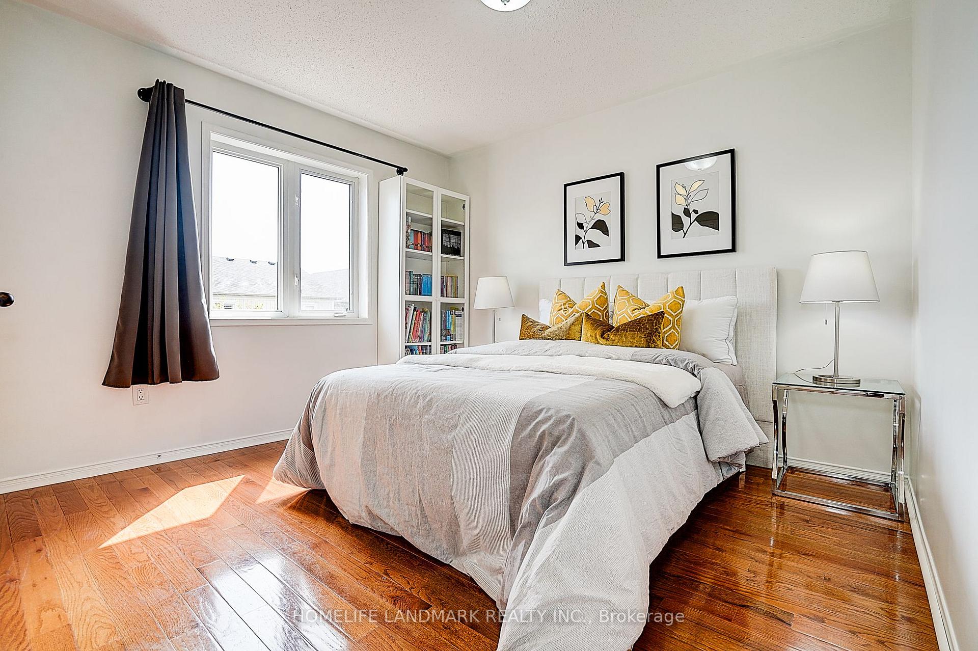 Photo 27 of 21 Donlevy Crescent, Whitby, Taunton North — HOMEH