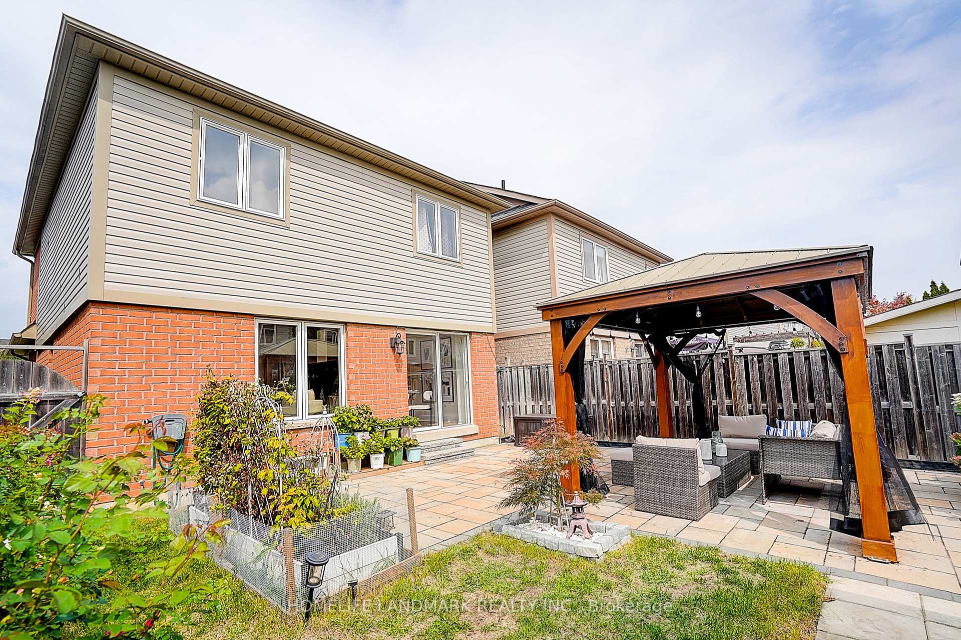 Photo 38 of 21 Donlevy Crescent, Whitby, Taunton North — HOMEH