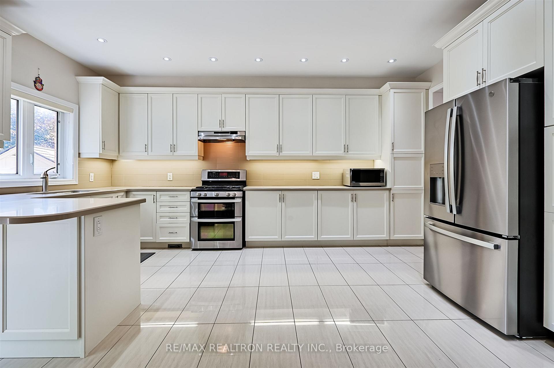 Photo 9 of 27 Ironbark Court, Vaughan, Patterson — HOMEH