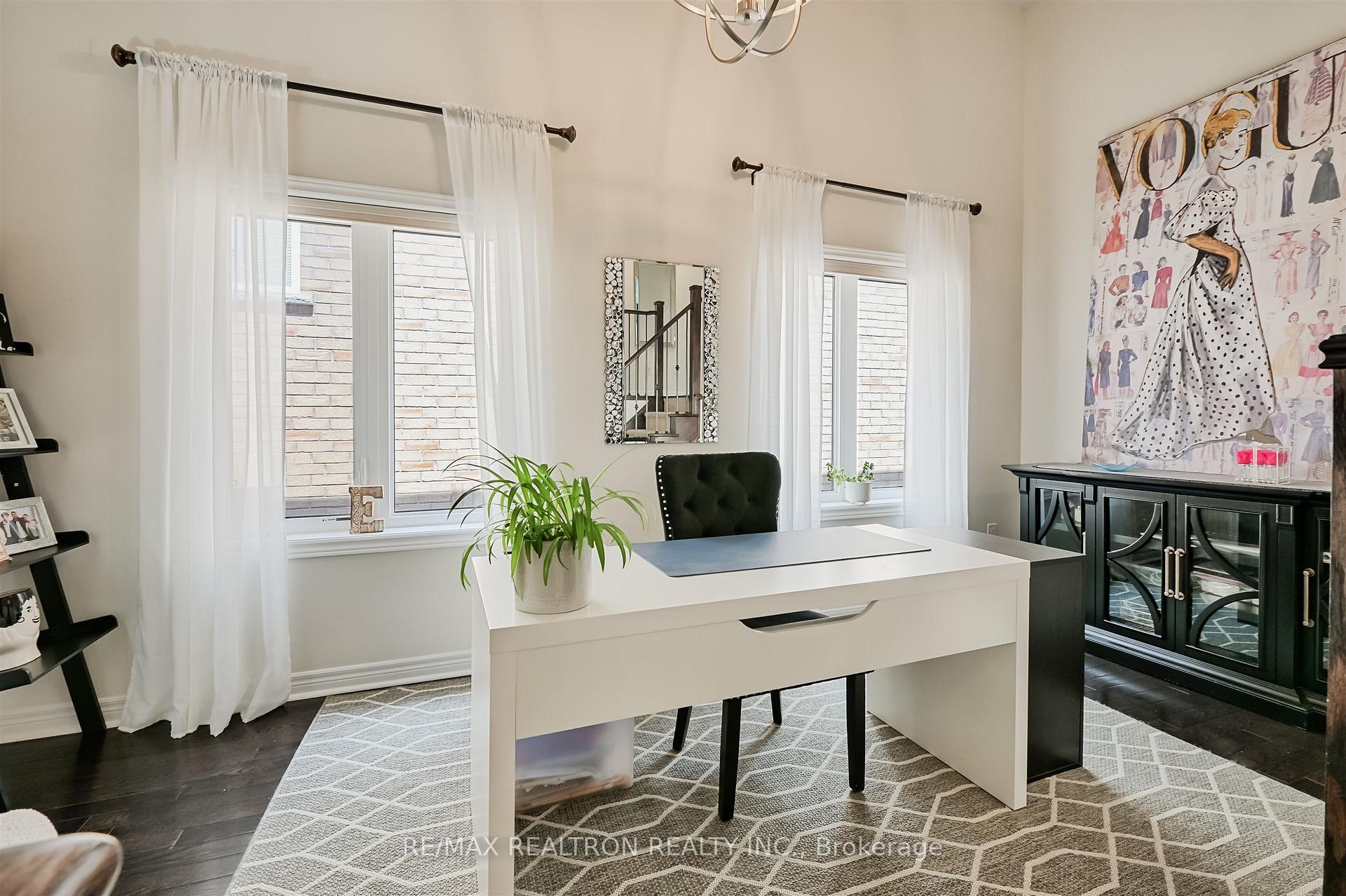 Photo 17 of 27 Ironbark Court, Vaughan, Patterson — HOMEH