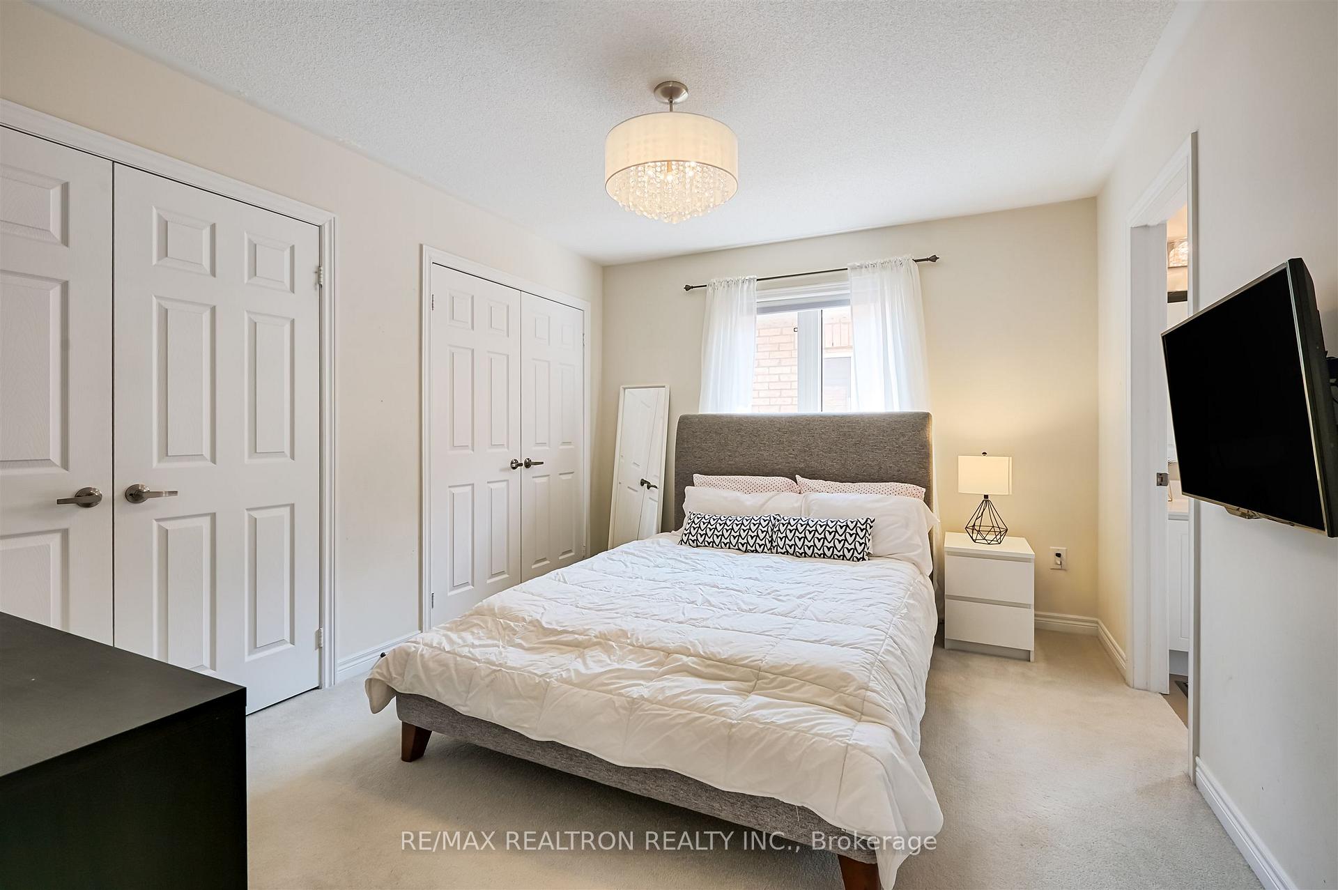 Photo 24 of 27 Ironbark Court, Vaughan, Patterson — HOMEH