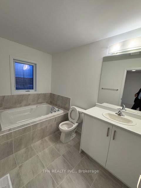 Photo 12 of 106 Masters Street, Welland, Dain City — HOMEH