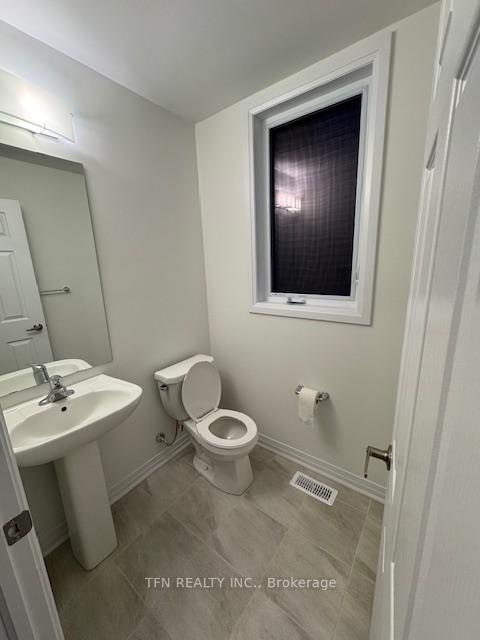 Photo 20 of 106 Masters Street, Welland, Dain City — HOMEH