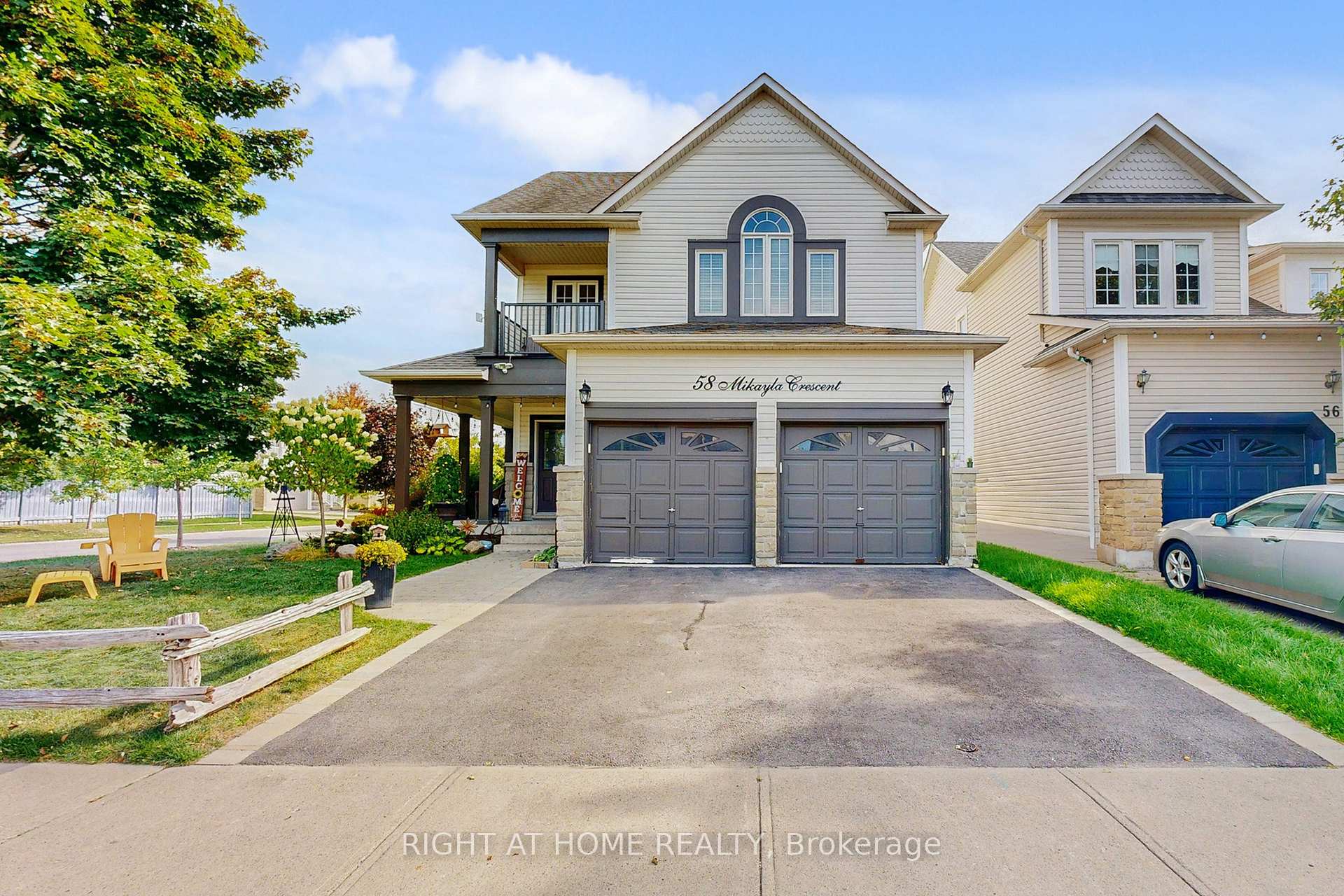 Photo 5 of 58 Mikayla Crescent, Whitby, Brooklin — HOMEH