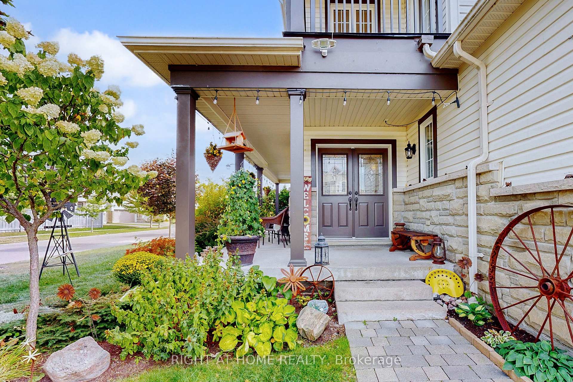 Photo 7 of 58 Mikayla Crescent, Whitby, Brooklin — HOMEH