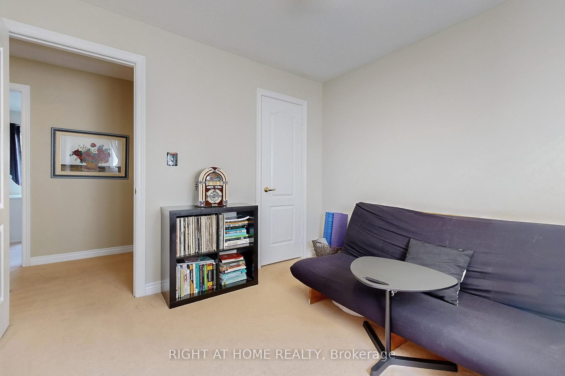 Photo 36 of 58 Mikayla Crescent, Whitby, Brooklin — HOMEH