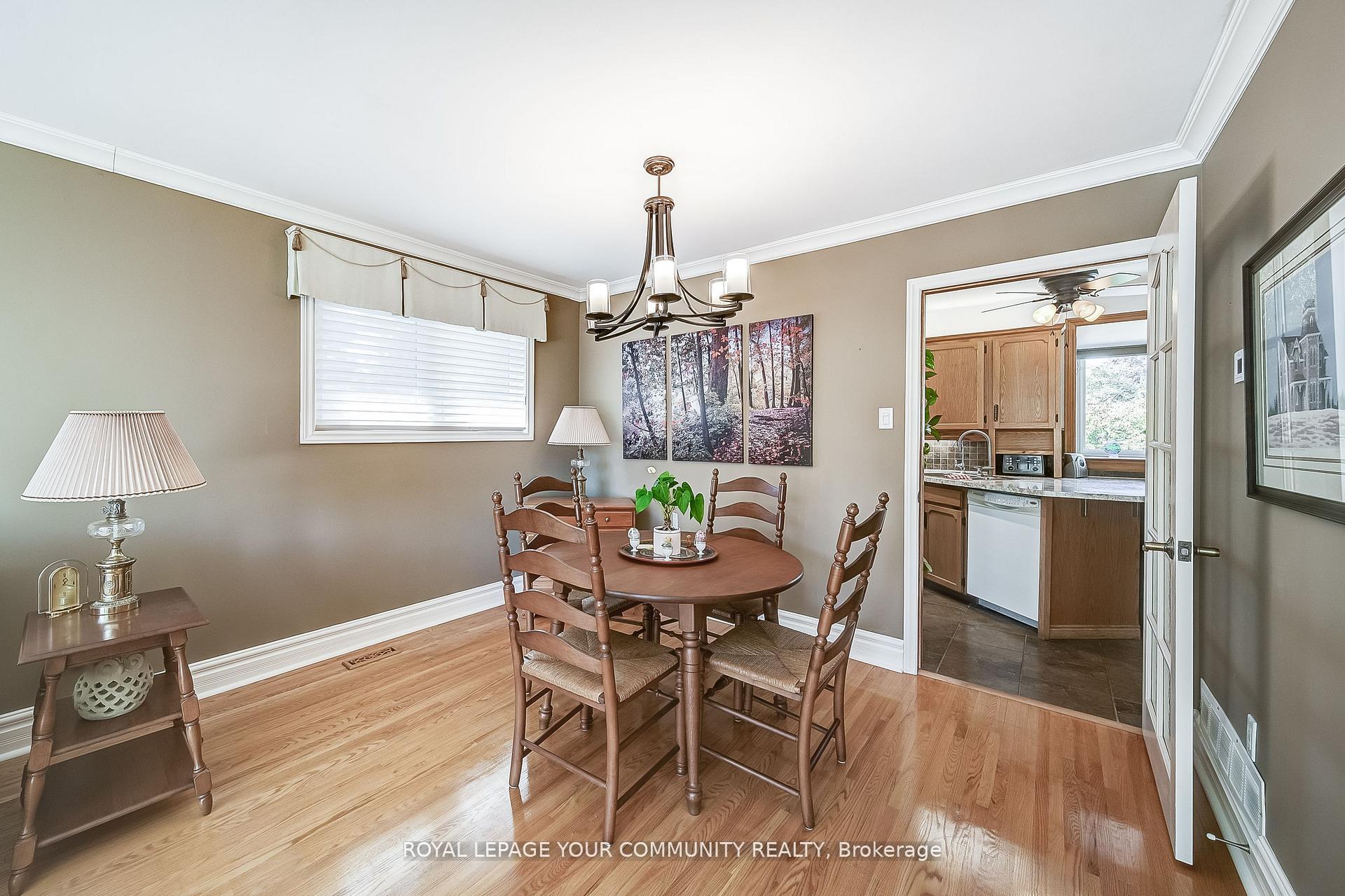 Photo 9 of 36 Devins Drive, Aurora, Aurora Heights — HOMEH