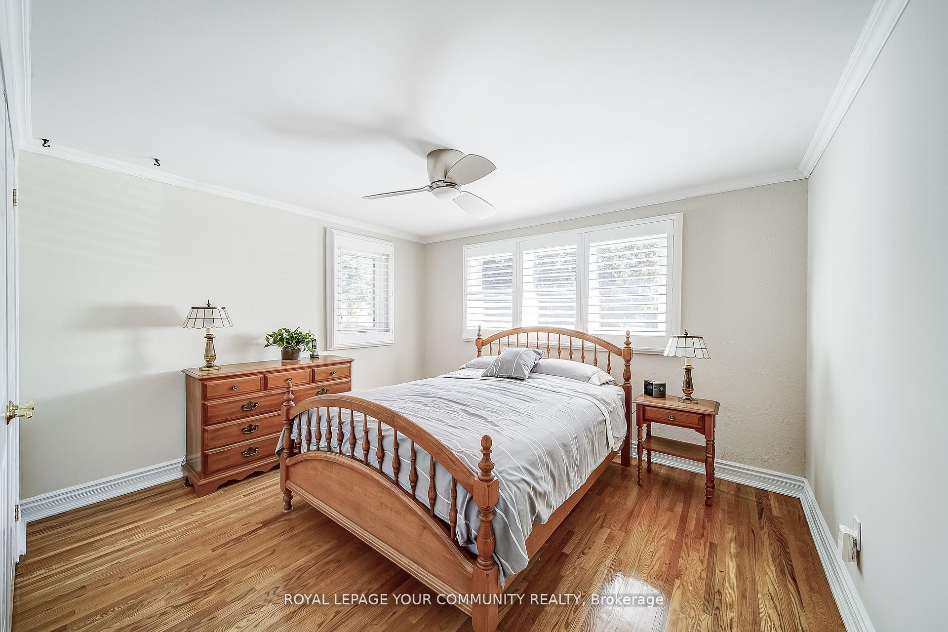Photo 20 of 36 Devins Drive, Aurora, Aurora Heights — HOMEH