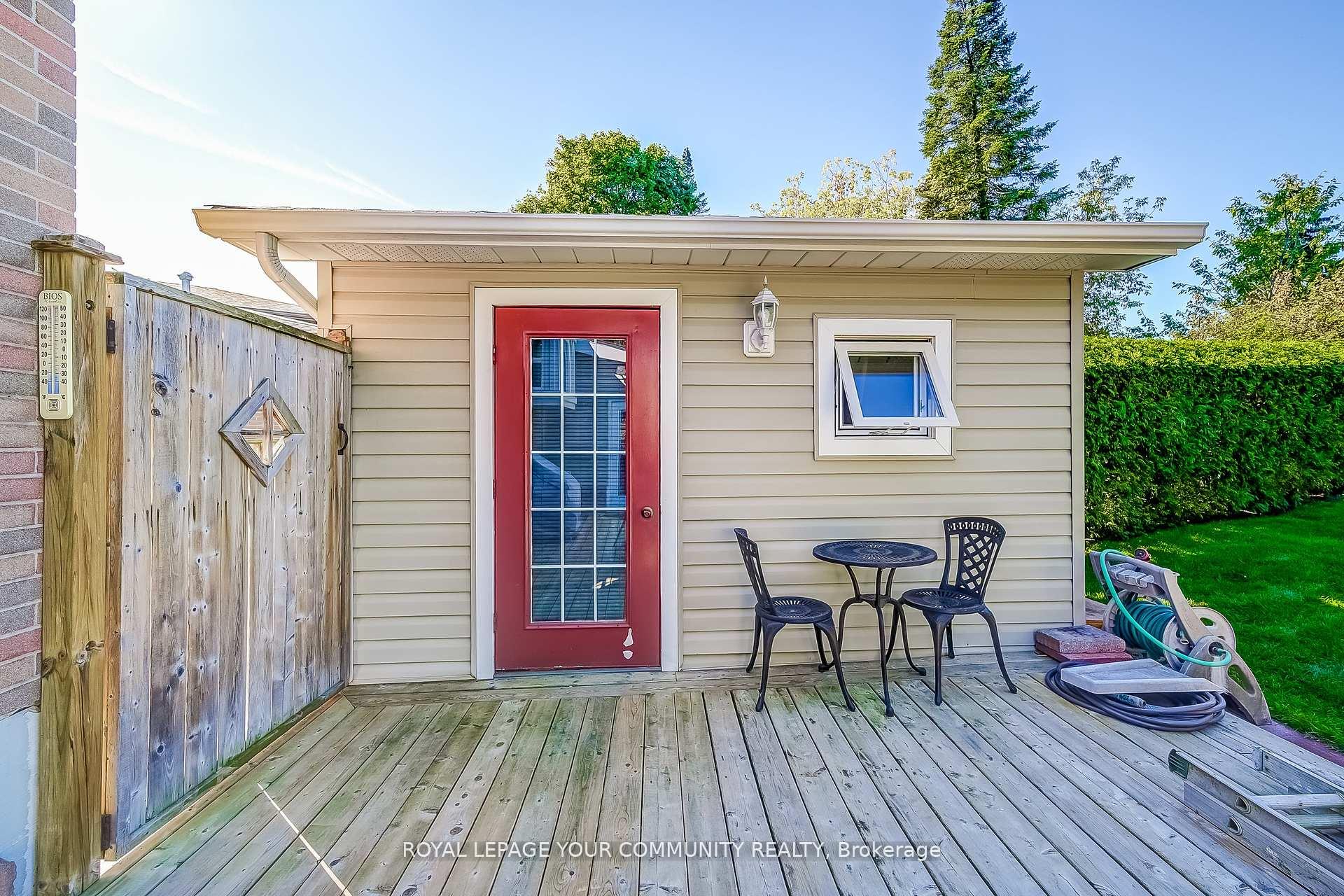 Photo 36 of 36 Devins Drive, Aurora, Aurora Heights — HOMEH