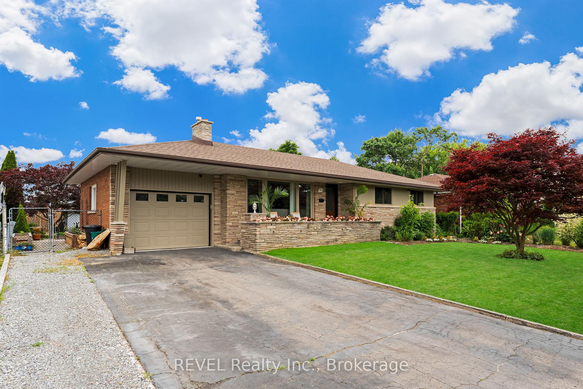 Photo 1 of 141 Willson Road, Welland, Prince Charles — HOMEH