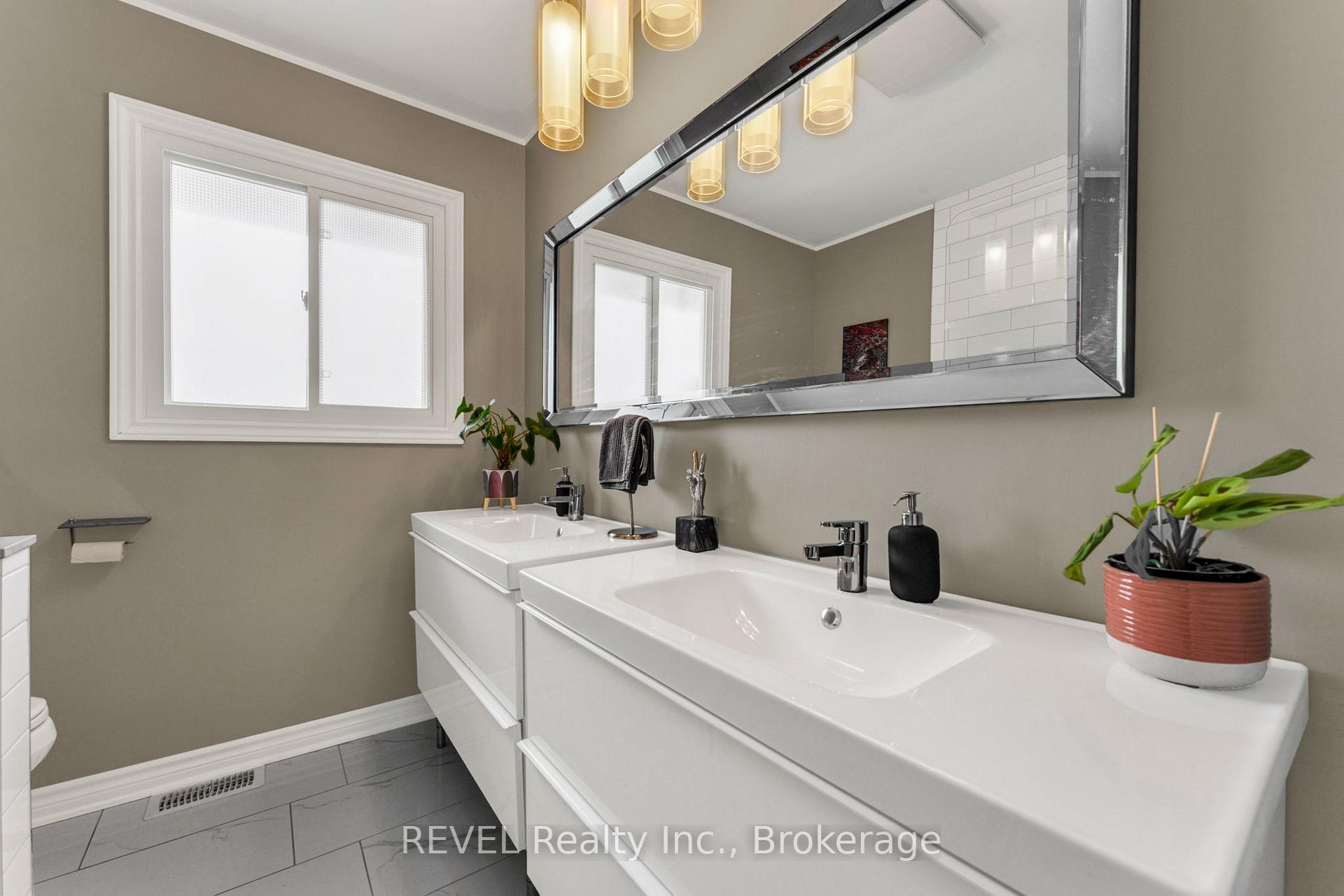 Photo 15 of 141 Willson Road, Welland, Prince Charles — HOMEH