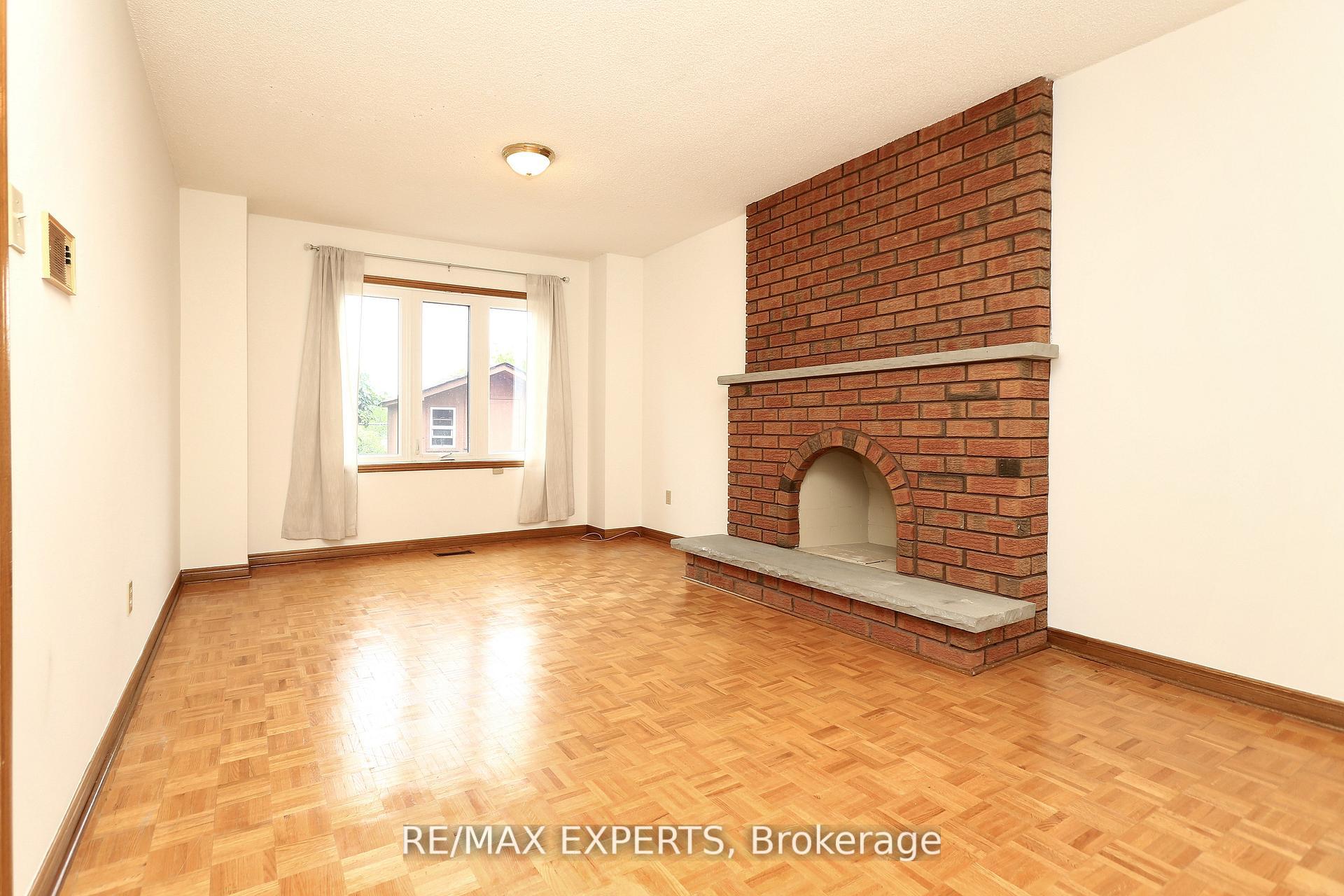 Photo 22 of 129 Father Ermanno Crescent, Vaughan, East Woodbridge — HOMEH