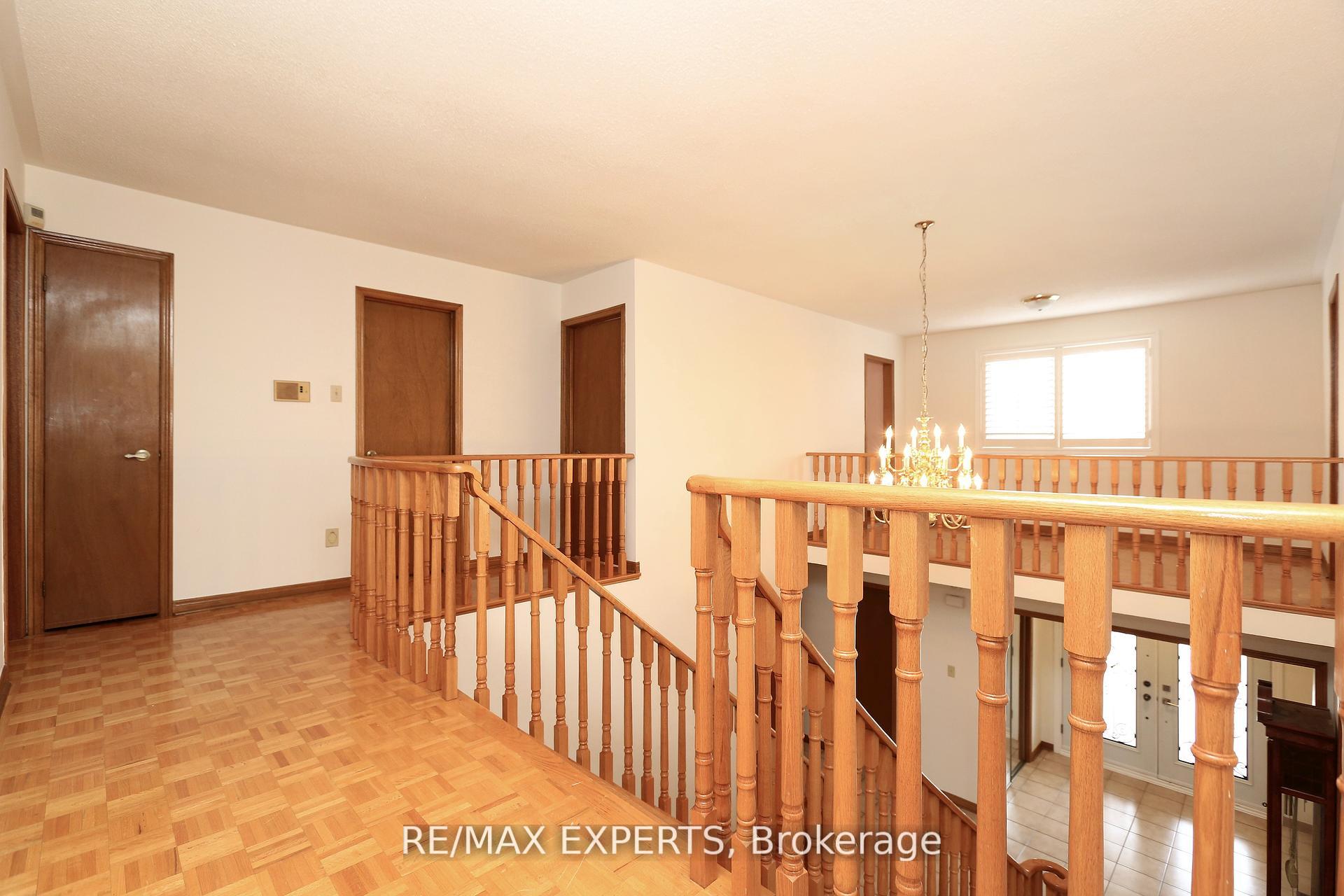 Photo 26 of 129 Father Ermanno Crescent, Vaughan, East Woodbridge — HOMEH