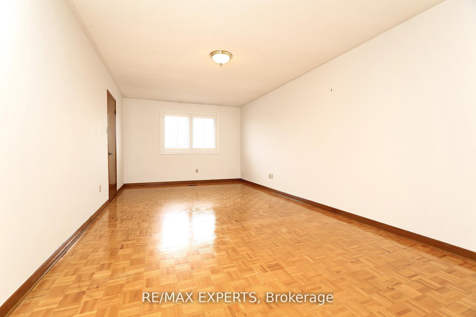Photo 28 of 129 Father Ermanno Crescent, Vaughan, East Woodbridge — HOMEH