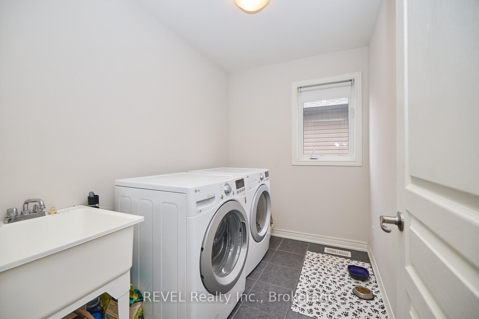 Photo 35 of 35 Spruce Crescent, Welland, Coyle Creek — HOMEH