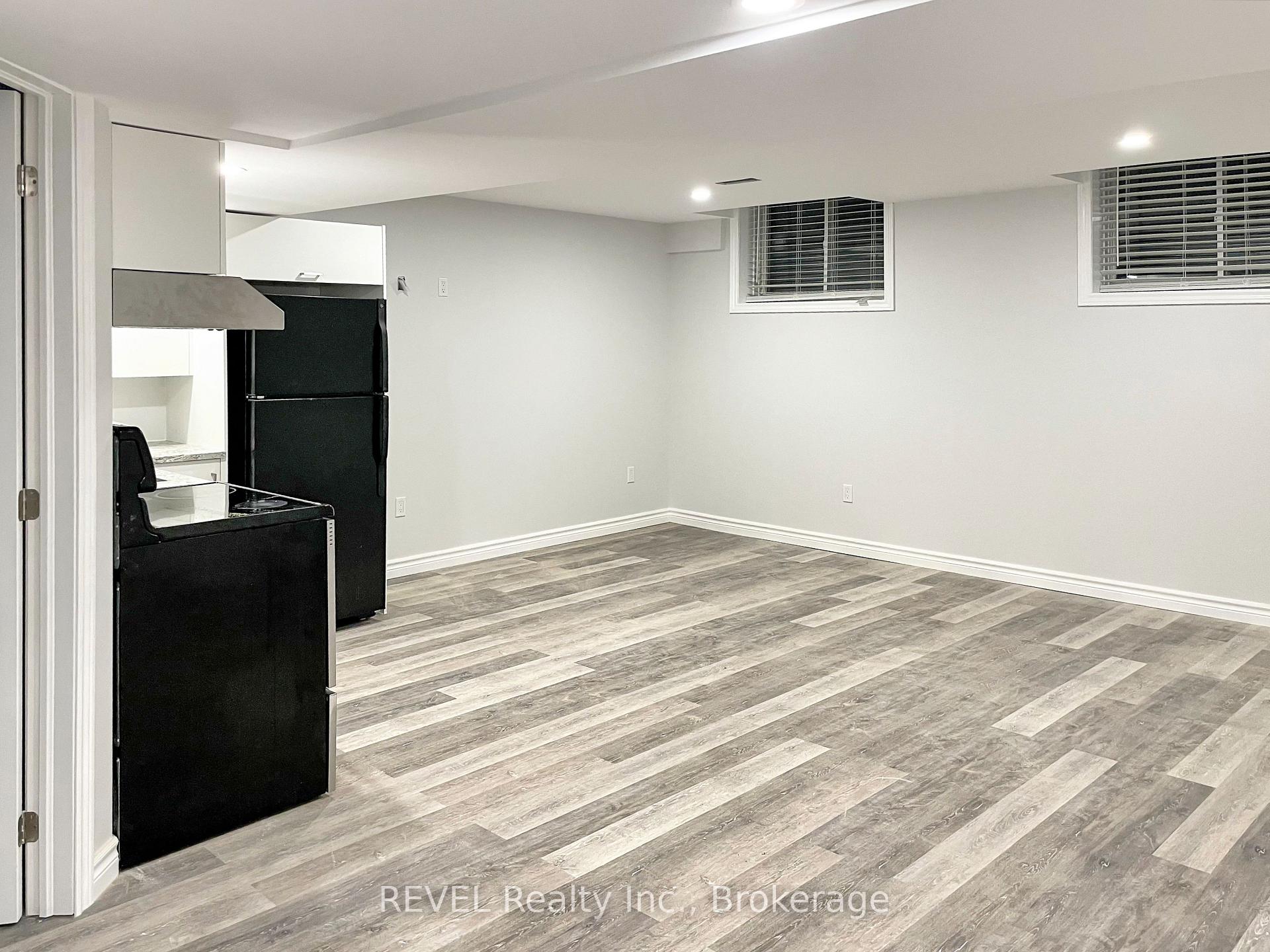 Photo 38 of 35 Spruce Crescent, Welland, Coyle Creek — HOMEH
