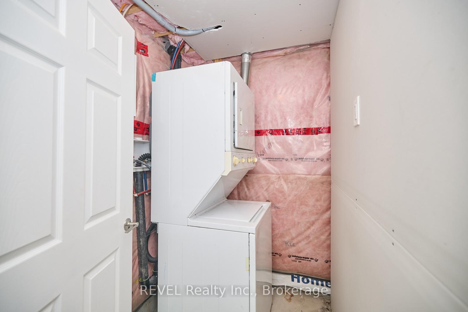 Photo 44 of 35 Spruce Crescent, Welland, Coyle Creek — HOMEH