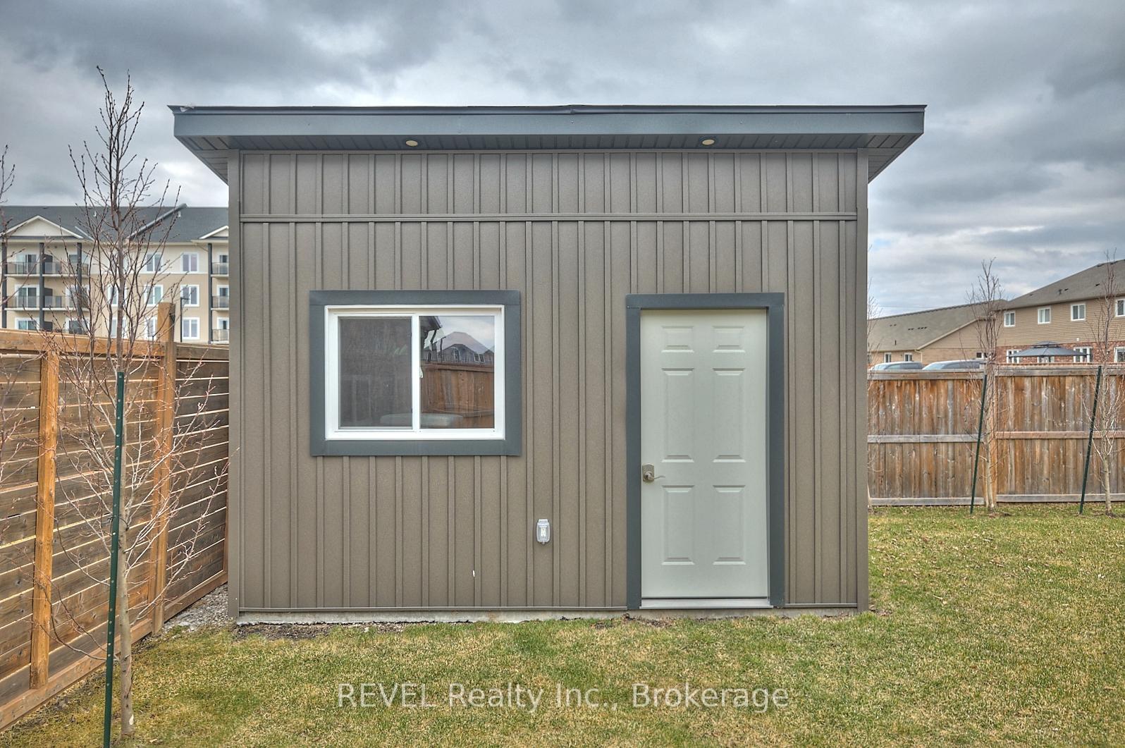 Photo 46 of 35 Spruce Crescent, Welland, Coyle Creek — HOMEH