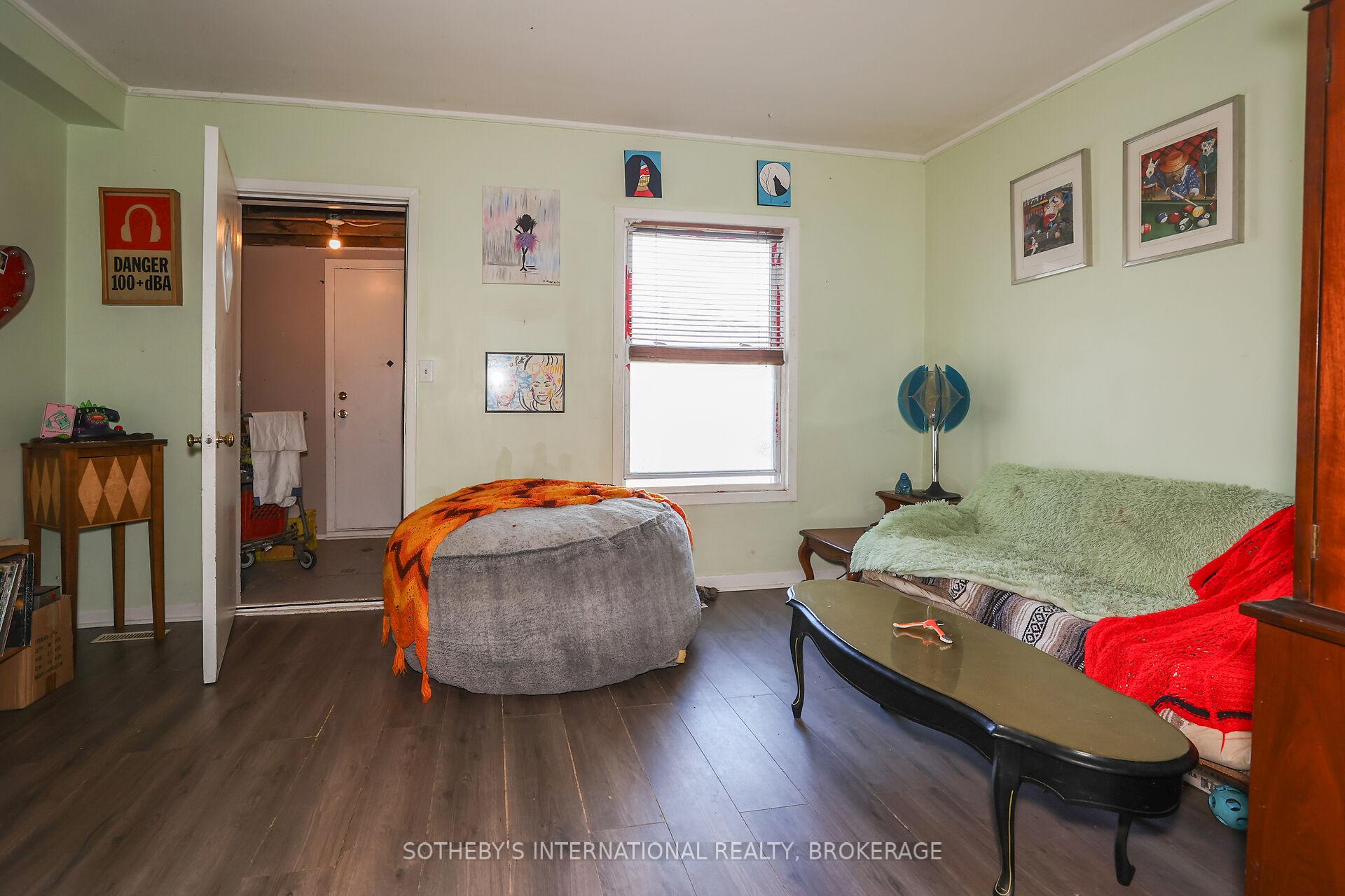 Photo 4 of 332 Niagara Street, Welland, Prince Charles — HOMEH