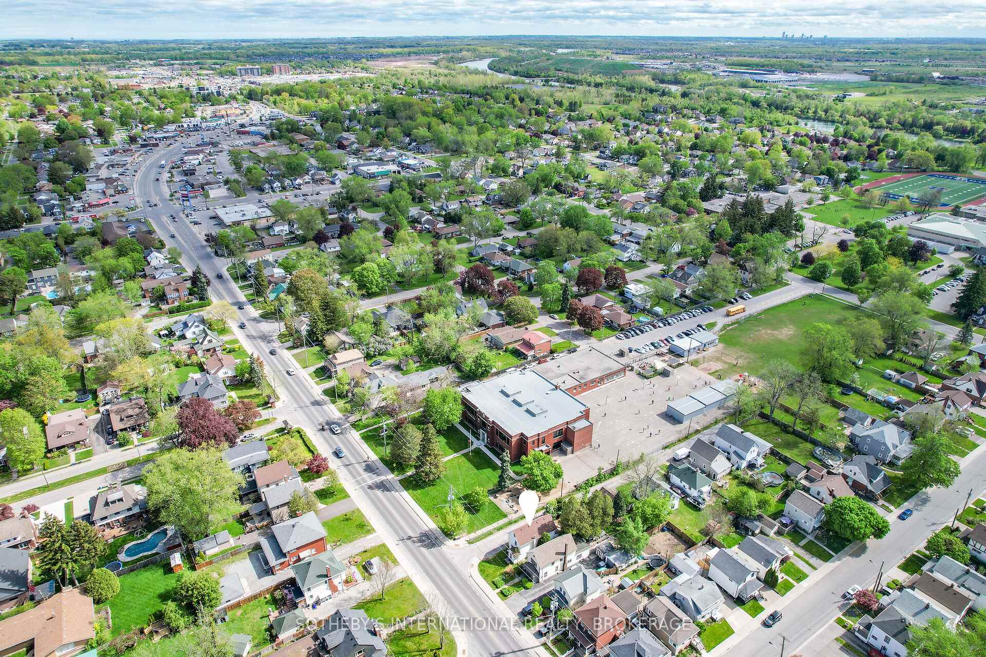 Photo 27 of 332 Niagara Street, Welland, Prince Charles — HOMEH