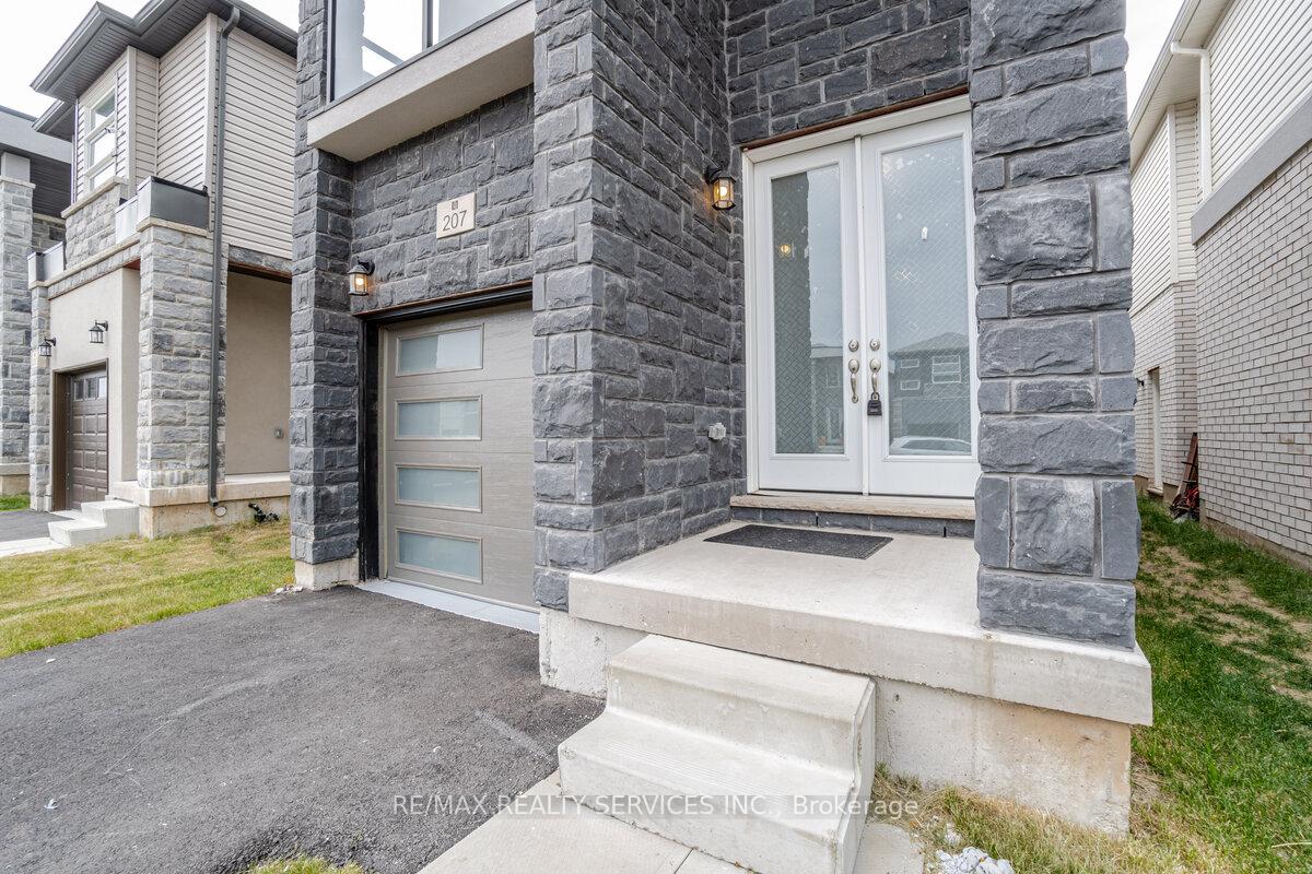 Photo 1 of 207 Louise Street, Welland, Lincoln/Crowland — HOMEH