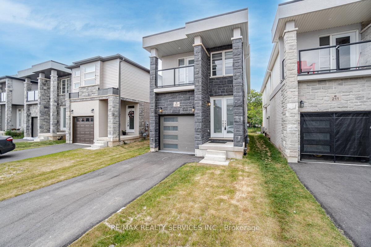 Photo 2 of 207 Louise Street, Welland, Lincoln/Crowland — HOMEH