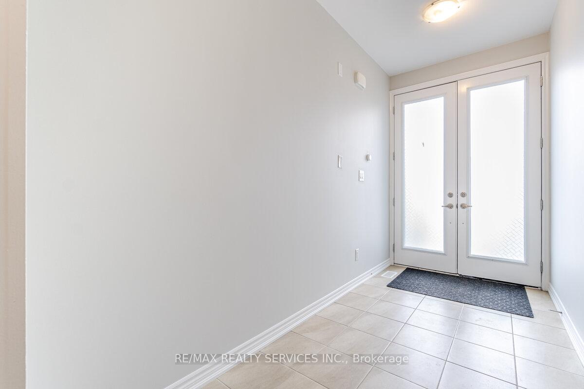 Photo 3 of 207 Louise Street, Welland, Lincoln/Crowland — HOMEH