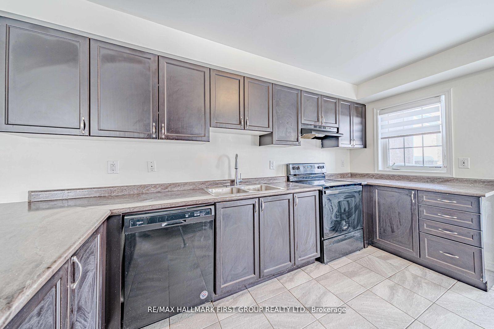 Photo 25 of 1 Goldeye Street, Whitby, Lynde Creek — HOMEH